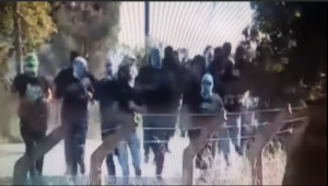 DOTAKLI SMO DNO: Predsednik kluba poslao huligane da napadnu igrače! (VIDEO)