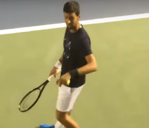 ĐOKOVIĆ POBESNEO, UŠAO U SVAĐU SA NAVIJAČEM: Naći ću te posle meča, veruj mi! (VIDEO)