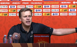 BESAN POSLE ELIMINACIJE: Navijači vikali ‘Je*i se, FIBA’, selektor Litvanije ih podržao!