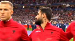 POTKRALA SE GREŠKA: Francuzi pustili himnu Andore, Albanci se zbunjeno gledali (VIDEO)