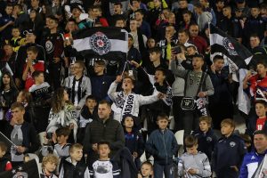 PARTIZAN NJUZ: Povratak u prošlost u vreme ‘balkanskih divljaka’, o profesoru Stojanoviću, Asanu i ‘bebama Partizana’ (VIDEO)