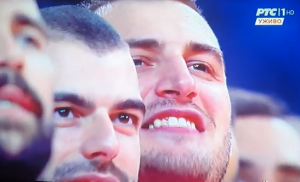 OSMESI I SUZE: Čista emocija, himna ‘Bože pravde’ u Parizu, minut za ponos (VIDEO)