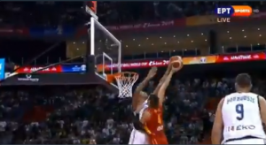 VUČEVIĆ SE ZACRVENEO: Sjajna blokada ‘grčke zveri’ (VIDEO)