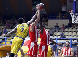 NOVI TRIJUMF: Crvena zvezda bolja i od Peristerija, sad Olimpijakos pa povratak u Beograd