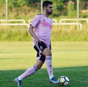 NOVI VELIKI PEH: Srbin na treningu povredio koleno!