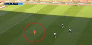 SVETSKI HIT: Gol Hajduka najbizarniji u istoriji, televizija je upisala gol Slavenu, a one je posle par sekundi pao sa druge strane (VIDEO)