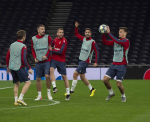 BIVŠI FUDBALER ARSENALA ANALIZIRAO ‘VEČITE’: Crvena zvezda će izgubiti 3:0, a Partizan…