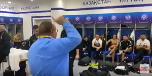 KADA PROFA POVEDE PESMU: Partizanovi igrači i uprava su na ovaj način proslavili pobedu (VIDEO)