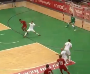 NESTVARNO: Ovo ne mogu ni Falkao, ni Rikardinjo, jedan od najlepših golova u futsalu ikada (VIDEO)