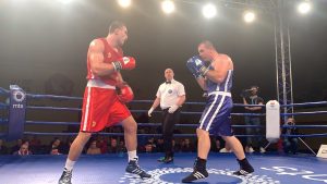 BOKS: Ukrajinac Viktor Vihrist pobednik ‘Zlatne rukavice’ (FOTO)