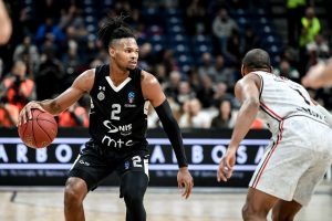 NE, NIJE ŠALA: Partizanu u Krasnodaru sude samo dvojica sudija! Navijači imaju prigovore (TVITOVI)