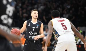 GROBARI PESIMISTIČNI: Krenule oštre kritike nakon prvog poraza u Evropi (TVITOVI)