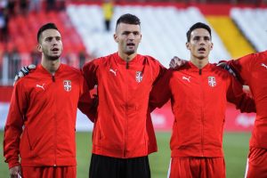 BISER BRANI NA KROVU: Marko Ilić briljira na golu Voždovca!