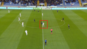 I TO TREBA ZNATI: Fudbaler dobio žuti karton u prvoj sekundi meča! (VIDEO)