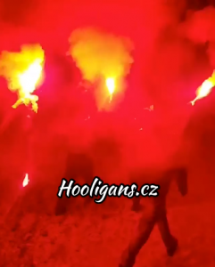 BRAĆO HVALA VAM – KOSOVO JE SRBIJA: Jaka poruka čeških navijača UEFA uoči meča sa tzv. Kosovom! (VIDEO)