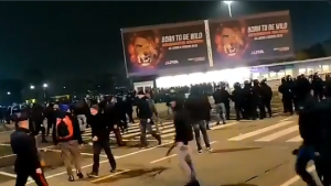 ŽESTOKA TUČA U MILANU: Navijači Dinama i Atalante u ‘klinču’, domaći izvukli ‘deblji kraj’ (VIDEO)