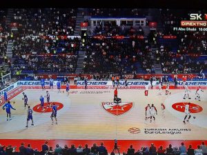 PROBLEMI: Prekid u ‘Pioniru’, igrači posle svega šest minuta igre morali ponovo na zagrevanje (FOTO)