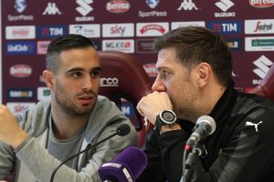 MAKSIMOVIĆ NA RASKRSNICI: Bira između velikana!