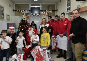 LEPA AKCIJA: Zvezda obradovala mališane iz ‘Anton Skale’