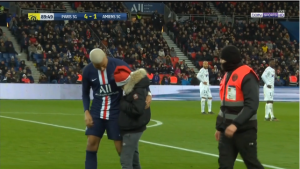 PANIKA U PARIZU: Mbape poslat na testiranje na COVID-19, rezultati…