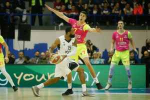 NOVI PROBLEM ZA PARTIZAN: Amerikanac tužio crno-bele, potražuje zaostale zarade!