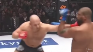 ‘IMPERATOR’ SE OPROSTIO U VELIKOM STILU: ‘Hriste Bože’, nokaut Amerikanca i srpska zastava za kraj! (VIDEO)