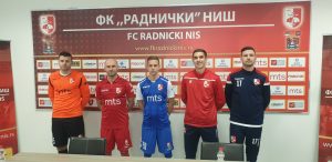 RADNIČKI U NOVOJ OPREMI: Makron stigao na Čair, Radnički će igrati u ovim dresovima (FOTO) (VIDEO)