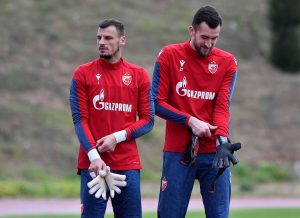 MOGAO BI DA OSTANE NA MARAKNI: Zvezdinom golmanu „visi“ transfer u Bugarsku