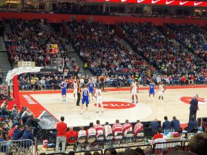 ‘IGRAJ ZVEZDO!’: Crveno-beli imaju novu himnu, a u glavnim ulogama Kešelj, Bajaga i drugi poznati navijači! (VIDEO)