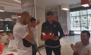 DIVAN DAN U BELEKU: Pogledajte kako su crno-beli proslavili rođendan Nemanje Miletića (VIDEO)