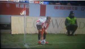 ŠTA SMO OVO VIDELI: Ovo je sigurno najgore izveden korner svih vremena… (VIDEO)