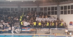 ‘GROBARI’ U BUDVI: Ustala je Crna Gora, svetinja se čuvat mora!