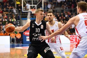 LAZIĆ: Drugu godinu zaredom neko drugi odlučuje utakmicu na terenu! BERON: Pejdž se sam smejao kod faula Pantera!