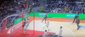 PONOVO LETI ‘AIR MOZLI’: Košarkaš Partizana odličnom odbranom vraća Partizan u život (VIDEO)
