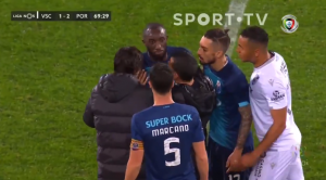 MAREGA POLUDEO I NAPUSTIO UTAKMICU: Hvala svima, je*ite se! (VIDEO)