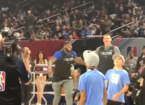 URNEBESNO: Jokić komično imitirao Lebrona, ‘kralju’ se očigledno dopalo (VIDEO)