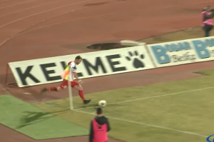 KAD MAJSTOR ‘ZATEGNE’ NOGU: Pogledajte kako je Drinčić postigao gol direktno iz kornera (VIDEO)