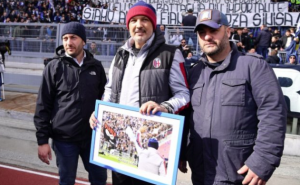 EMOTIVNO: Navijači Lacija dočekali Sinišu na ‘Olimpiku’ uz snažnu poruku, Rimljani potom preuzeli prvo mesto (FOTO+VIDEO)