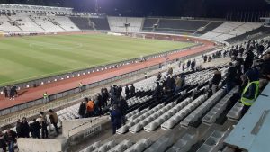 TUŽNA SLIKA: Partizan prazan stadion ispraća na derbi sa Zvezdom (FOTO)
