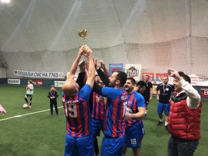 HUMANITARNI SPEKTAKL U „ENFILDU“: Majstori malog fubala pokazali umeće i pomogli porodice na Kosmetu!