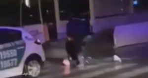 TORTURA: Snimak hapšenja ‘Grobara’ u Budvi (VIDEO)