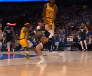 NESPORTSKI, DONČIĆ DOBIO KOLENO U GLAVU: Tukli su me! (VIDEO)