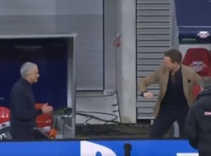 PREVENCIJA ZBOG KORONAVIRUSA: Murinjo izmislio novi pozdrav i oduševio klupu Lajpciga (VIDEO)