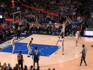 DVORANA NA NOGAMA: Navijači Dalasa u transu usled lude trojke Bobija Marjanovića! (VIDEO)