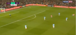 PL: Majstorija Fernandeša i Marsijala plus golčina sa 35 metara MekTominija za pobedu Junajteda u derbiju Mančestera (VIDEO)