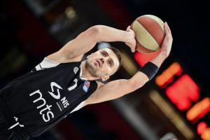 SAM SE ODAO NA INSTAGRAMU: Gordić slavi jedan od najvećih uspeha trenera Crvene zvezde!