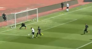 ‘BELI’ BOLJI OD ‘CRNIH’: Fudbaleri Partizana se podelili u dve ekipe i odigrali meč koji je obeležilo pet golova i isključenje Pavlovića!