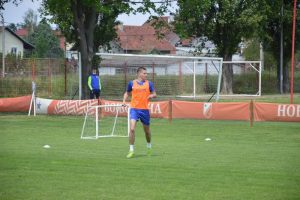 I VOJVOĐANI KRENULI SA TRENINGOM: ‘Lale’ istrčale na teren, trener Lalatović ističe veliku želju za trofejom (VIDEO)