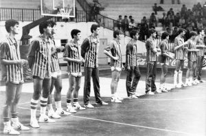 OVO JE PRAVA ISTINA: Evo kako je zastavica Crvene zvezde završila u sobi Majkla Džordana(FOTO)