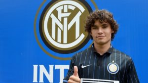 ZVEZDA PRONAŠLA POJAČANJE U ITALIJI: Bivši fudbaler Intera na meti Dejana Stankovića!? (VIDEO)